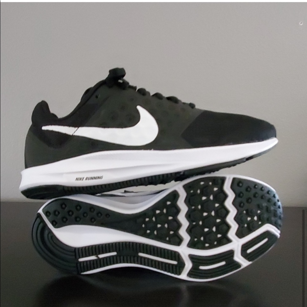 Women's  NIKE DOWNSHIFTER 7